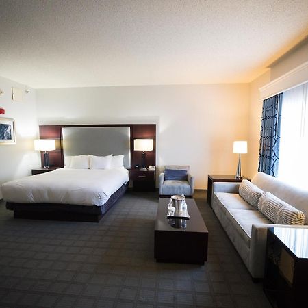 Отель Hilton Scranton & Conference Center Экстерьер фото