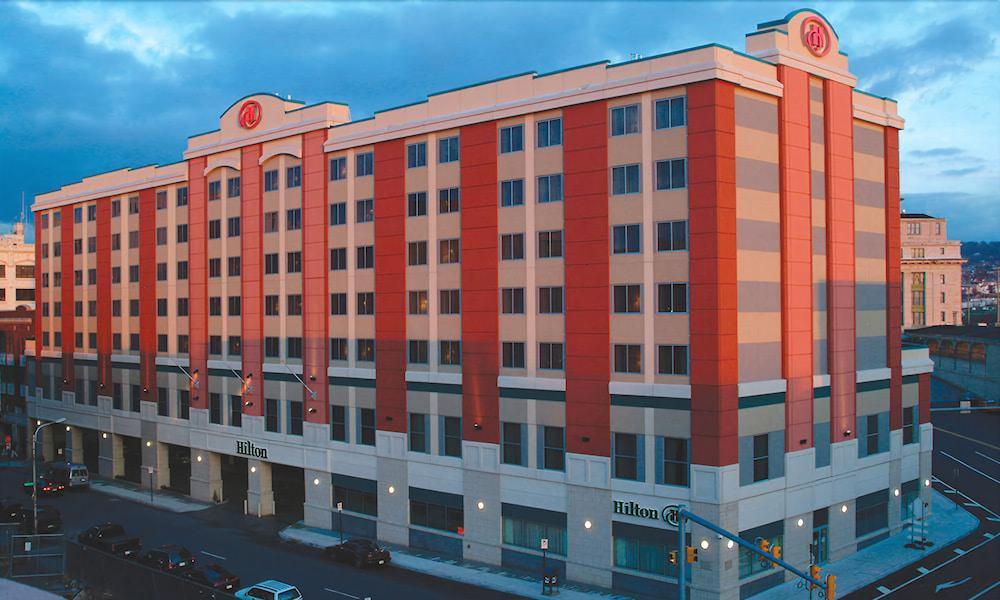 Отель Hilton Scranton & Conference Center Экстерьер фото